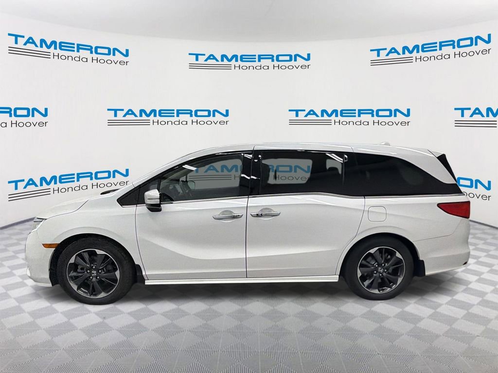 Used 2022 Honda Odyssey Elite image 2