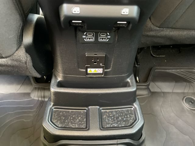 Used 2023 Jeep Wrangler Unlimited Rubicon 4xe w/ Dual Top Group AWD/4WD image 19