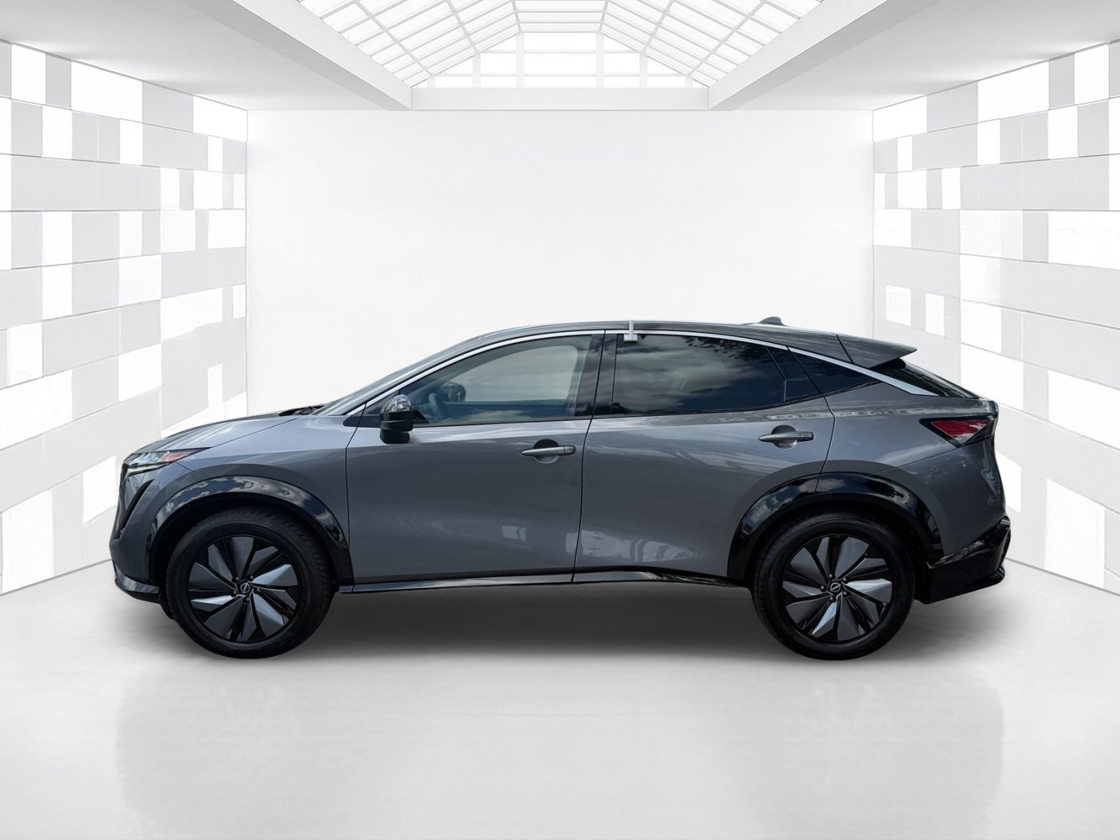 Certified 2024 Nissan Ariya FWD image 4