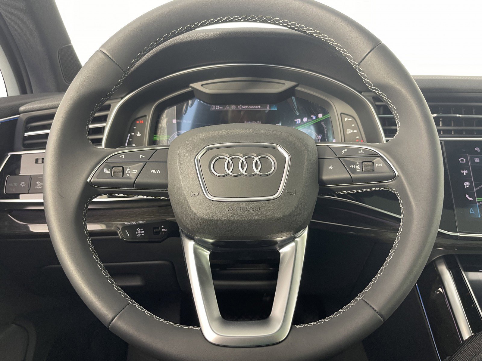 New 2025 Audi Q7 Premium image 26