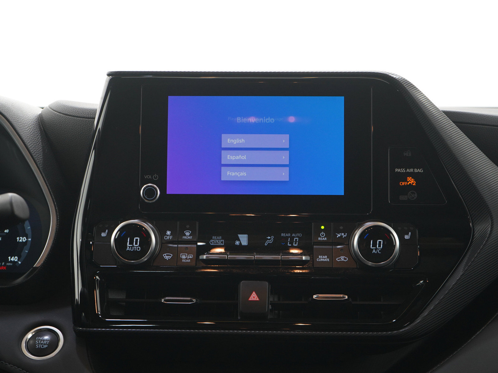 Used 2025 Toyota Highlander XSE AWD/4WD image 17
