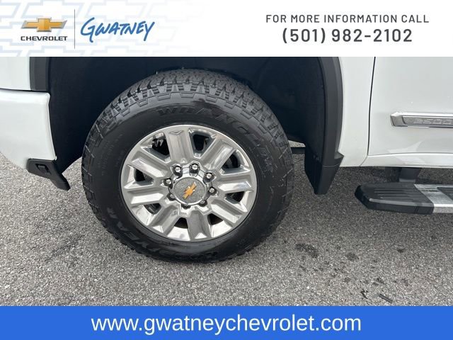 Used 2024 Chevrolet Silverado 2500 High Country w/ High Country Premium Package image 11