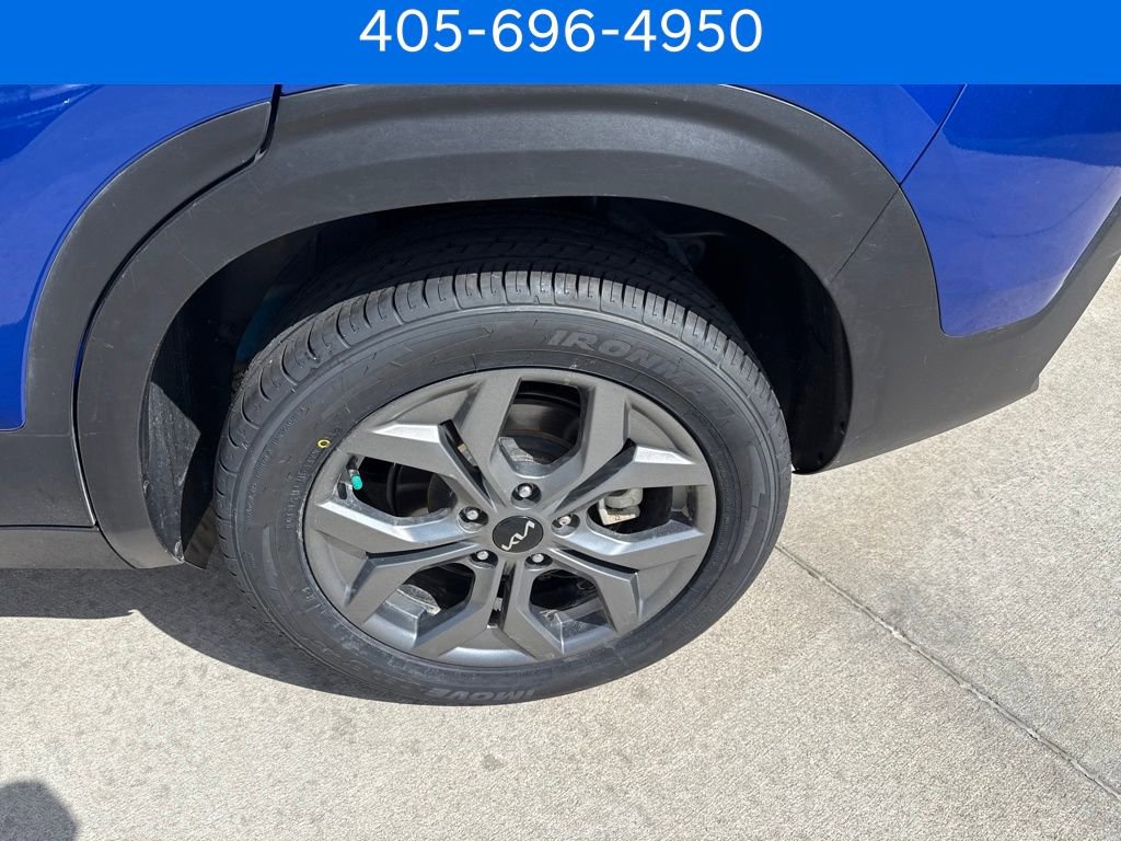 Used 2024 Kia Seltos LX image 10