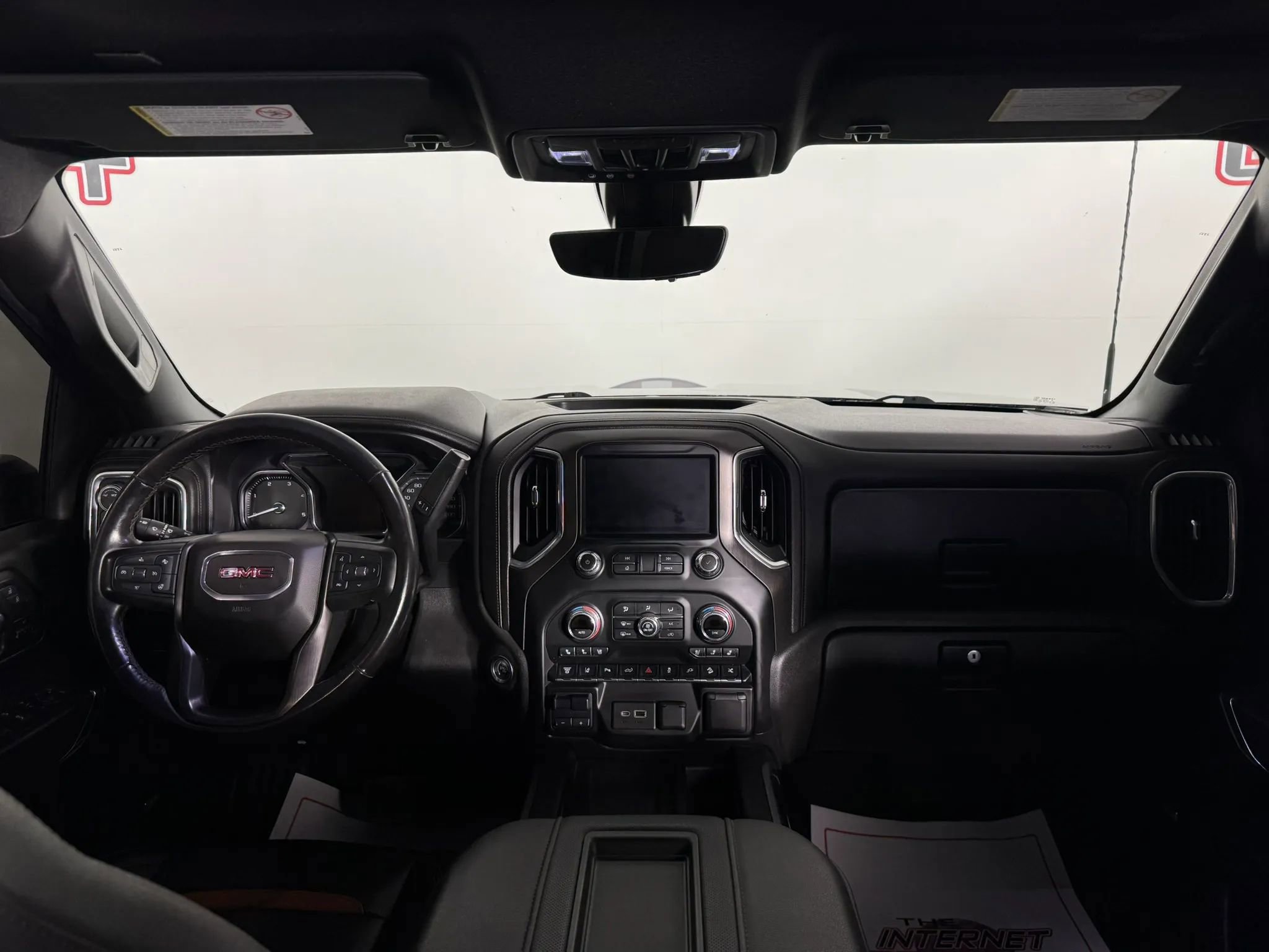 Used 2021 GMC Sierra 2500 AT4 w/ AT4 Premium Plus Package image 11