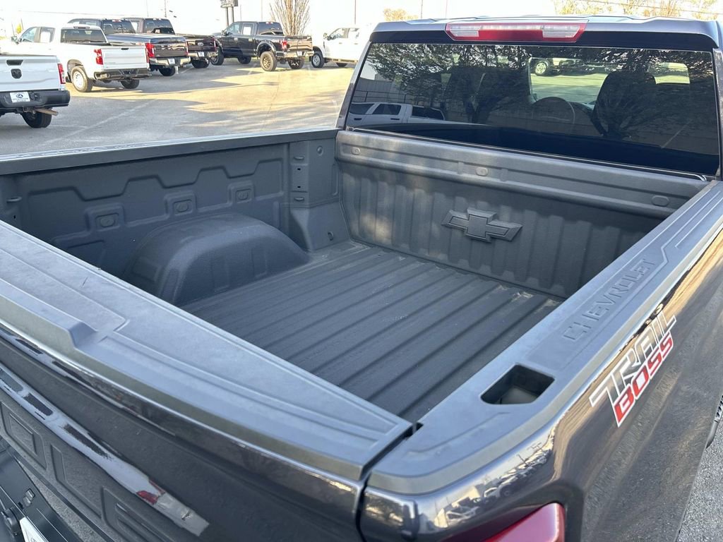 Used 2024 Chevrolet Silverado 1500 Custom Trail Boss w/ Turbomax Blackout Package image 13