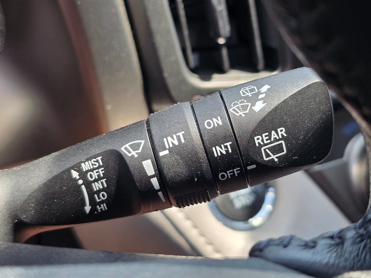 Used 2015 Toyota RAV4 Limited w/ Technology Package FWD image 48