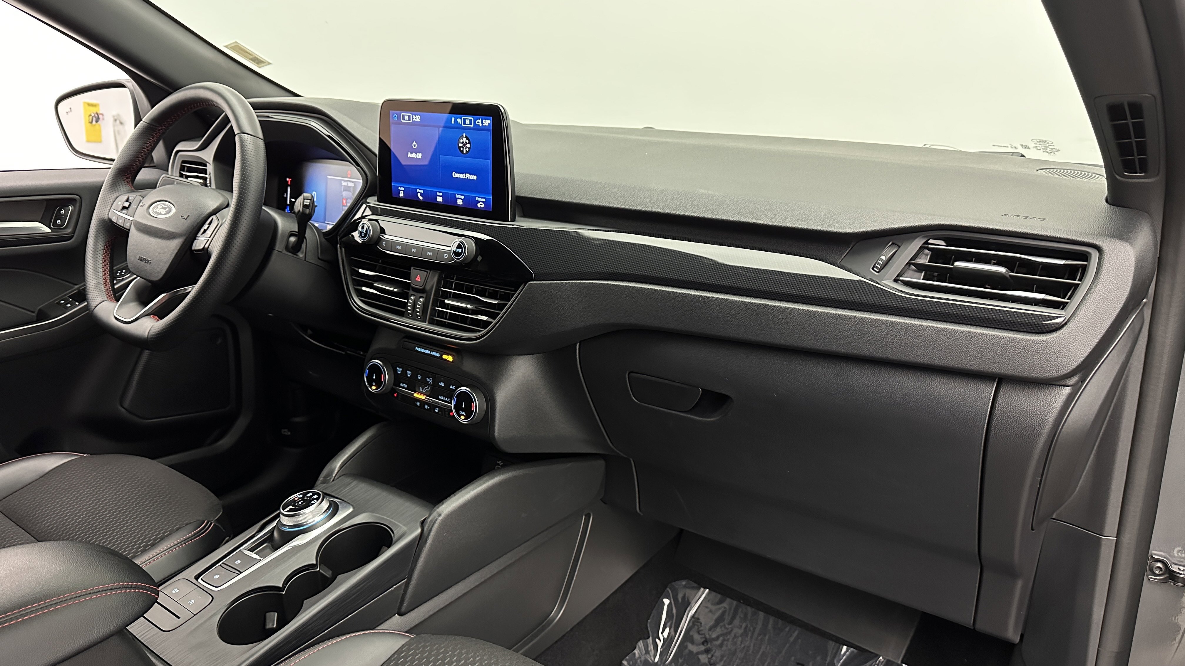 Used 2025 Ford Escape ST-Line Select AWD/4WD image 38