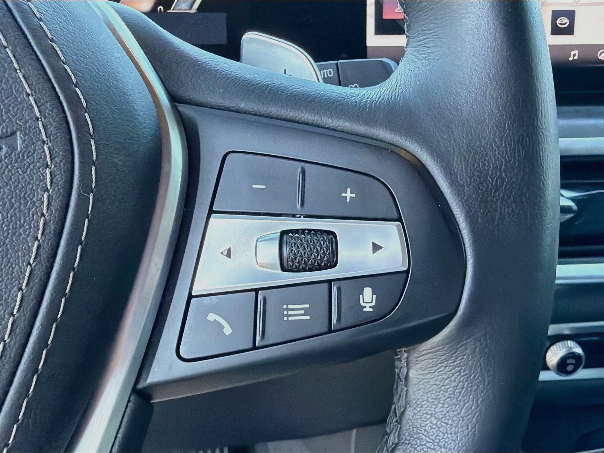 Used 2025 BMW X5 xDrive40i AWD/4WD image 39