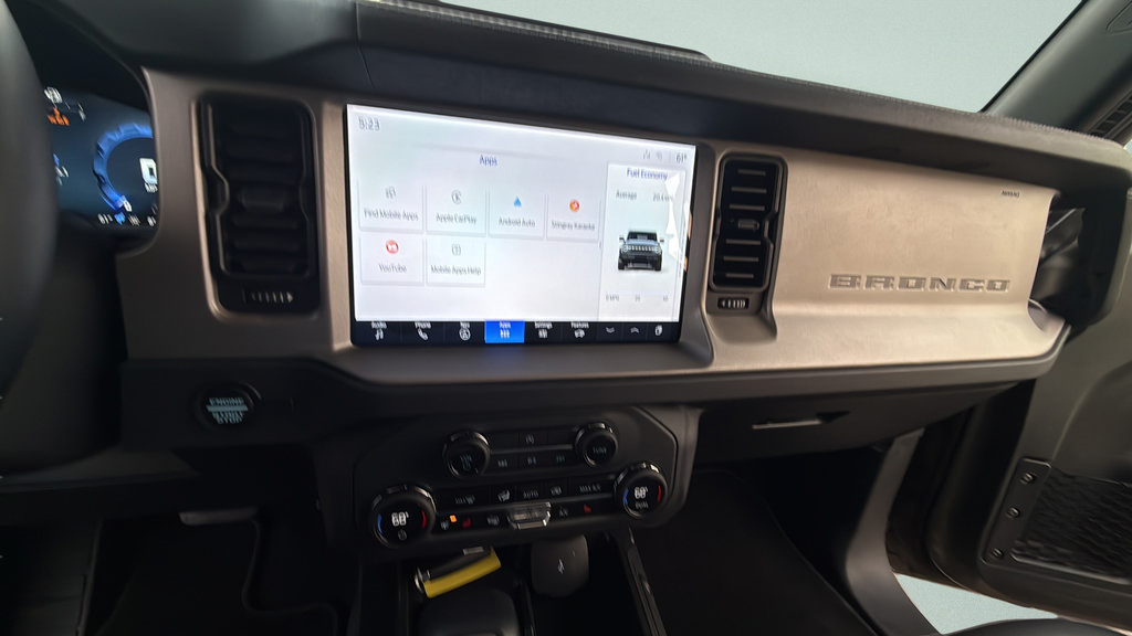 Certified 2025 Ford Bronco Outer Banks AWD/4WD image 30