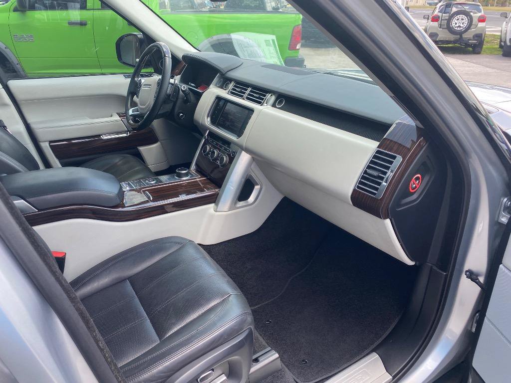 Used 2014 Land Rover Range Rover Supercharged AWD/4WD image 23