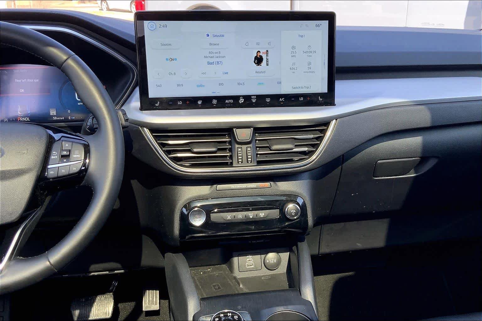 Certified 2025 Ford Escape Platinum image 6