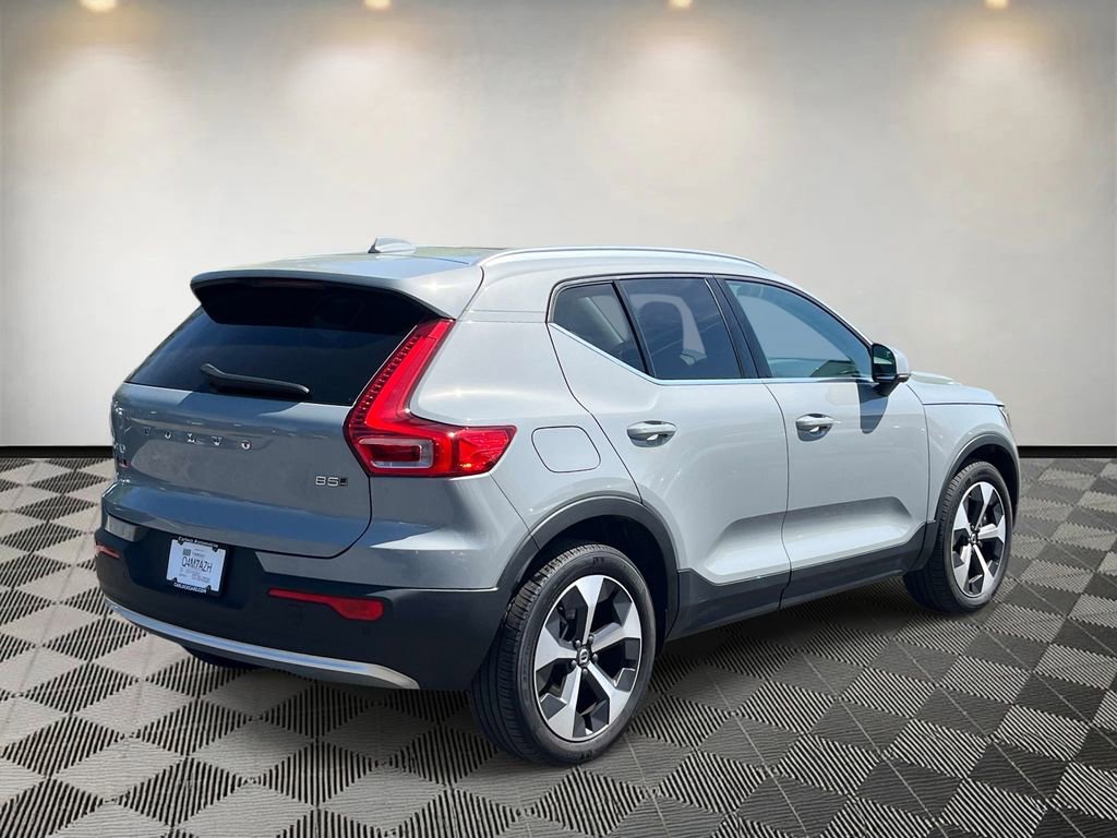 Certified 2025 Volvo XC40 B5 Core w/ Protection Package Premier image 3