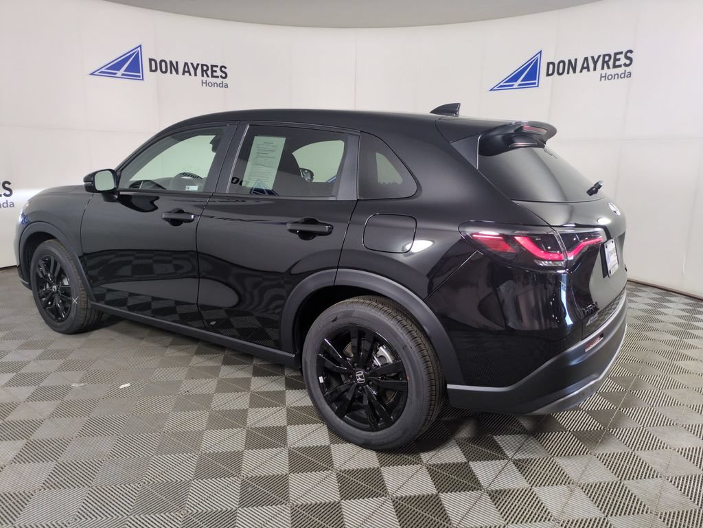 Certified 2026 Honda HR-V Sport image 4