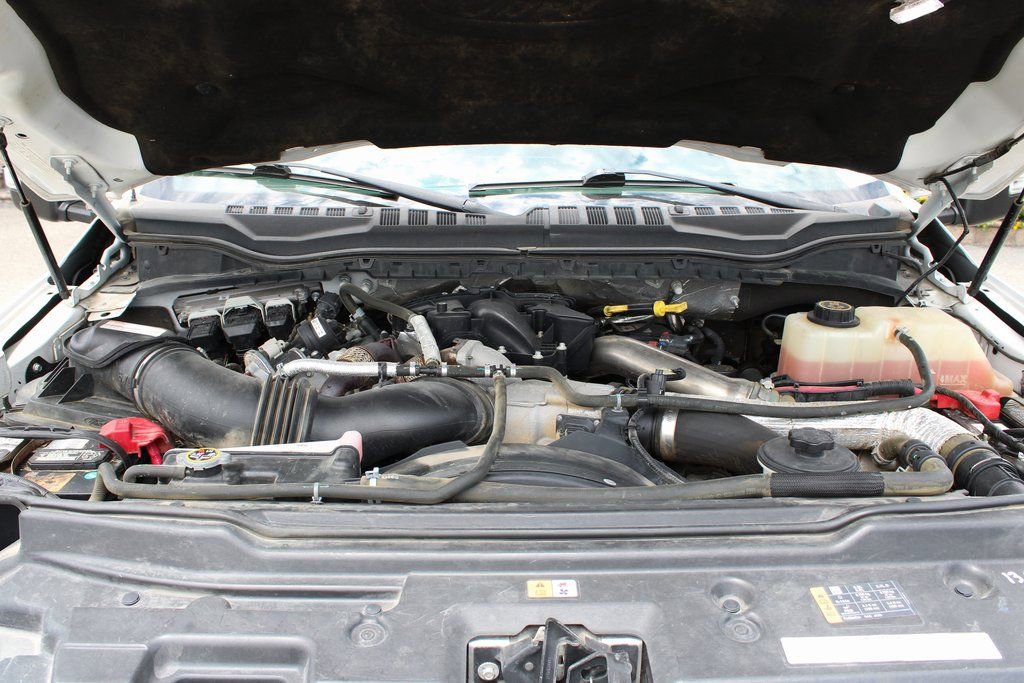 Used 2017 Ford F550 2WD Crew Cab Super Duty image 11