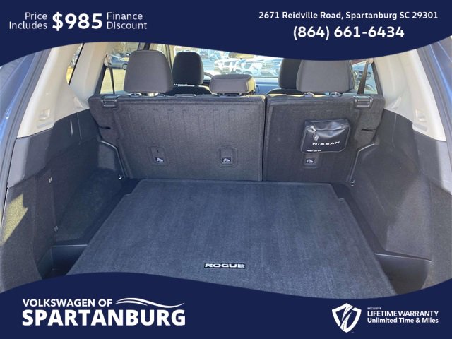 Used 2024 Nissan Rogue SV image 8