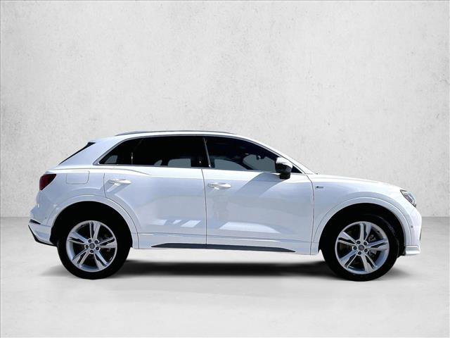 Used 2020 Audi Q3 2.0T Prestige w/ Prestige Package image 5