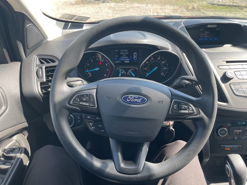 Used 2018 Ford Escape SE image 16