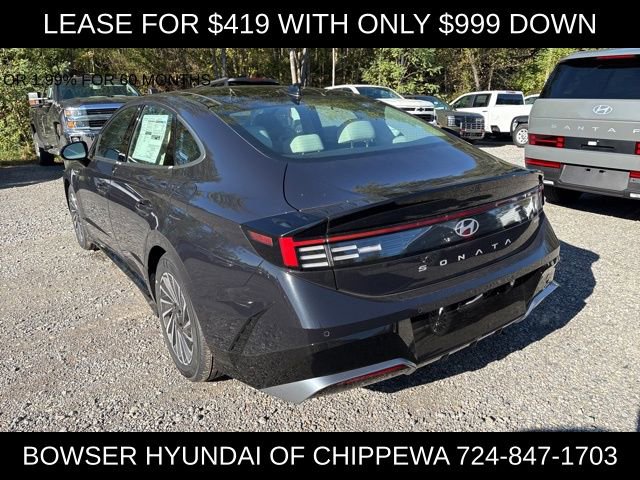 New 2025 Hyundai Sonata Limited image 3