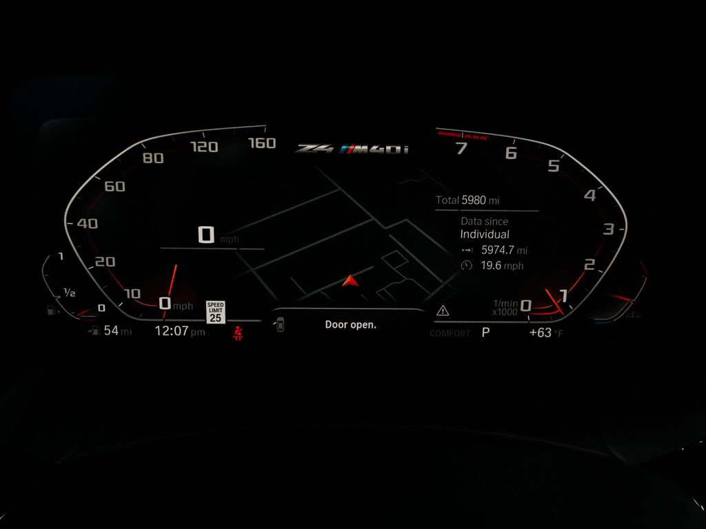 Used 2024 BMW Z4 M40i w/ Premium Package image 22