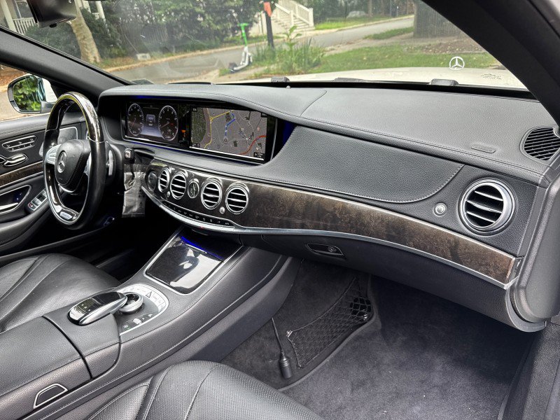 Used 2016 Mercedes-Benz S 550 Sedan image 29