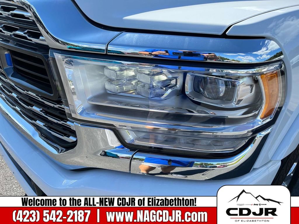 New 2024 RAM 3500 Limited image 10