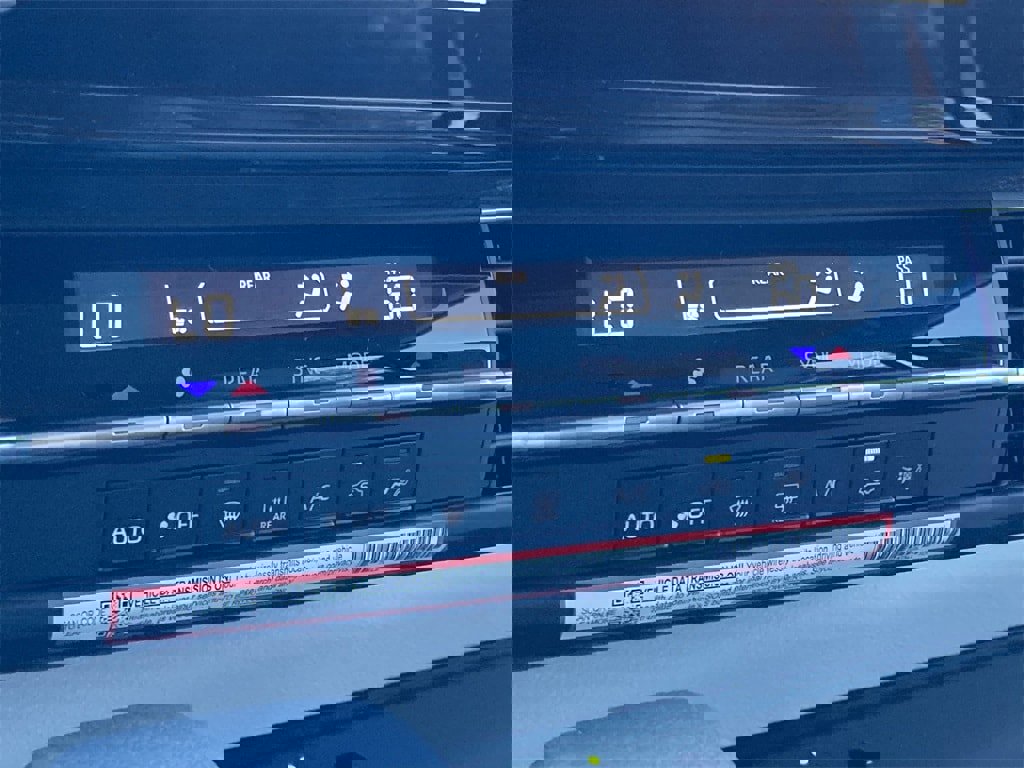 New 2026 Toyota Sienna LE image 16