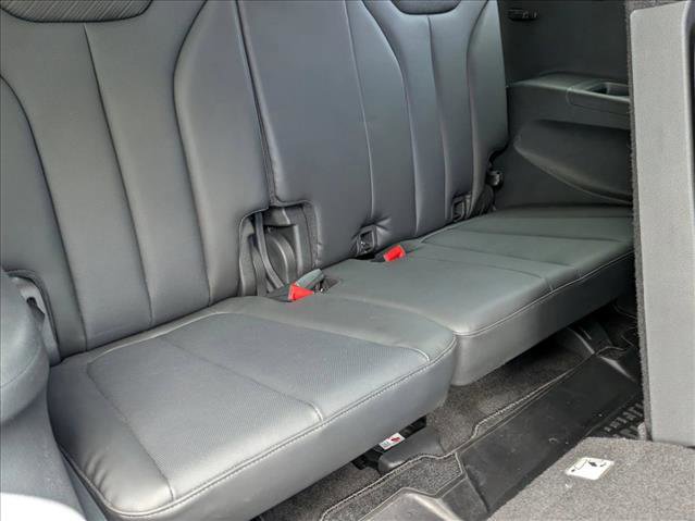 Used 2023 Hyundai Palisade SEL image 21