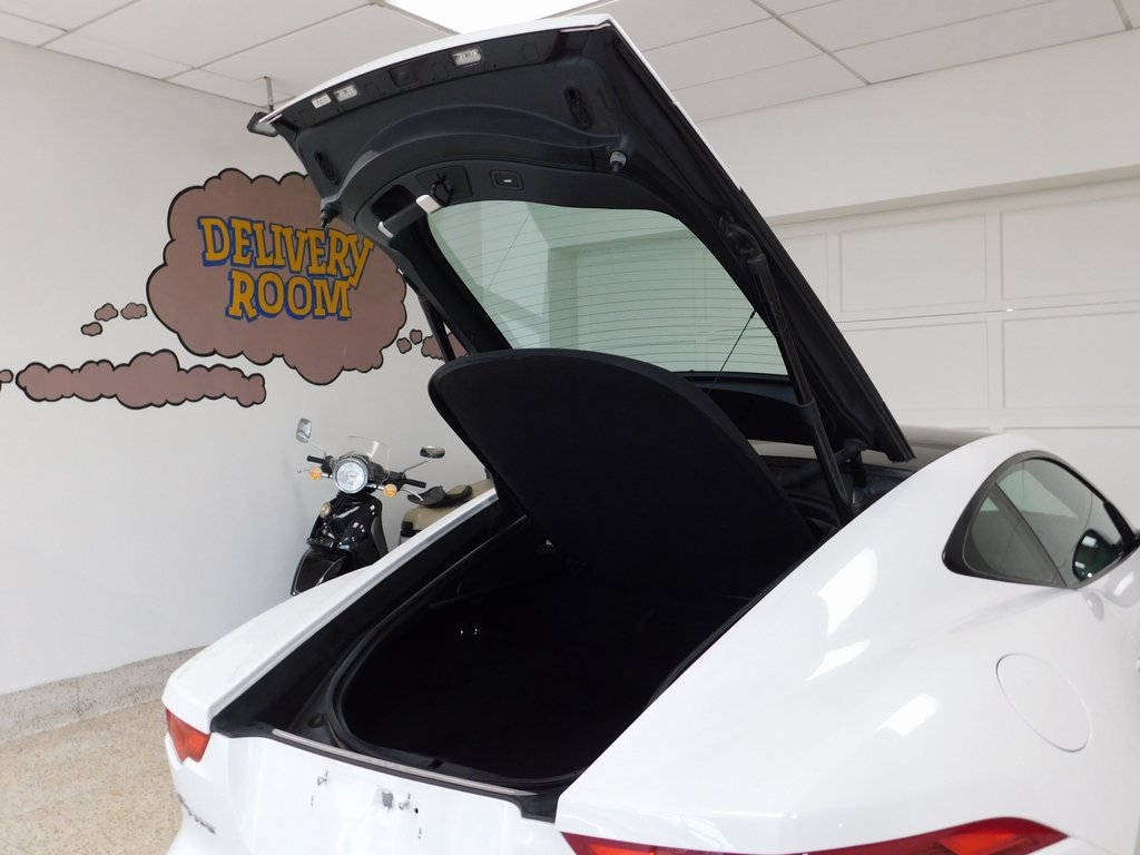 Used 2015 Jaguar F-TYPE R image 72