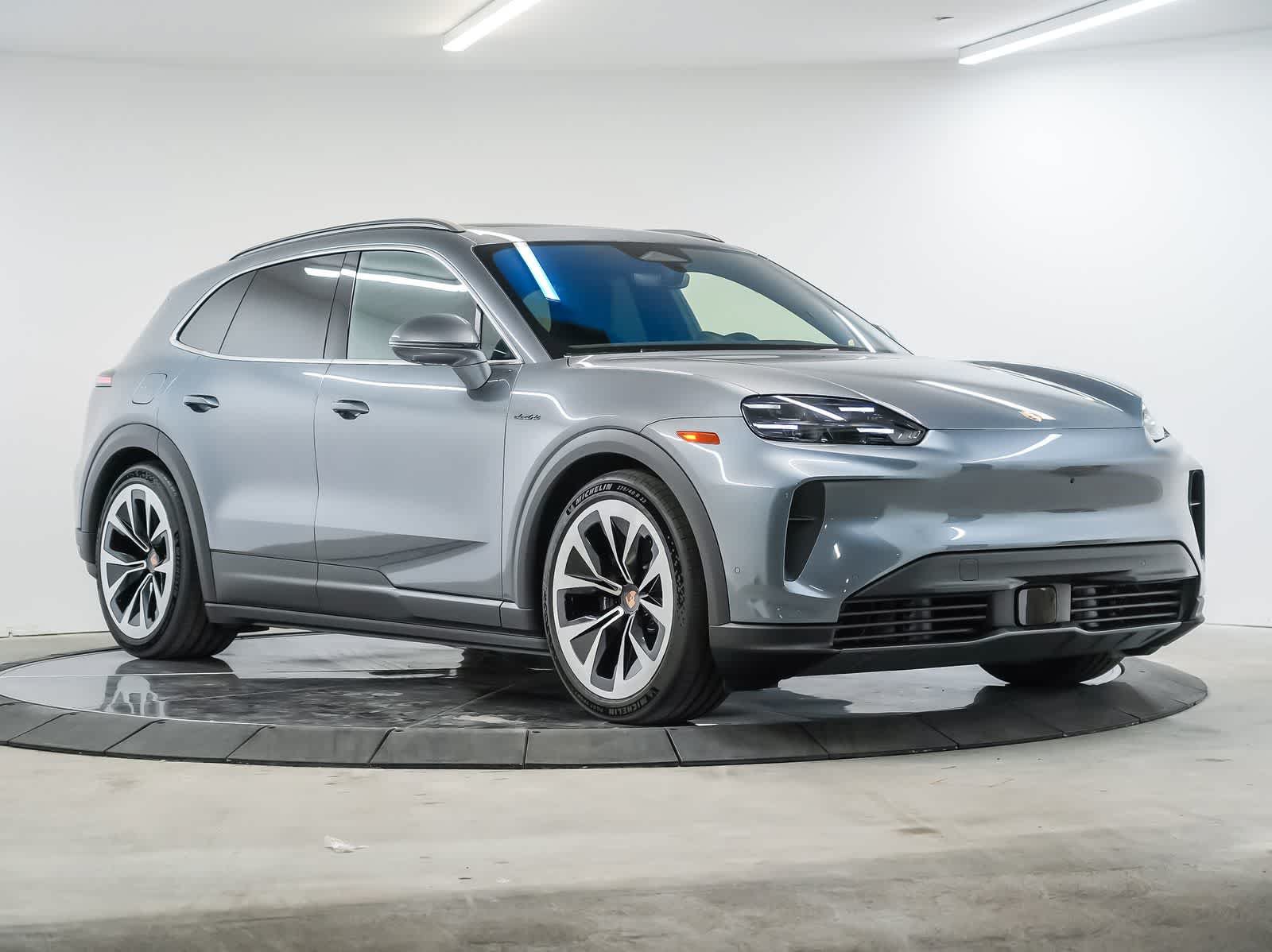 New 2026 Porsche Cayenne Electric AWD/4WD image 7