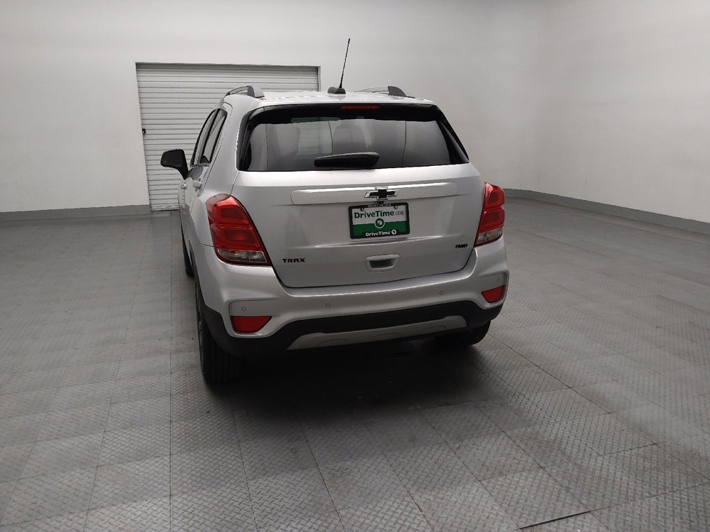 Used 2020 Chevrolet Trax LT w/ Redline Edition AWD/4WD image 6