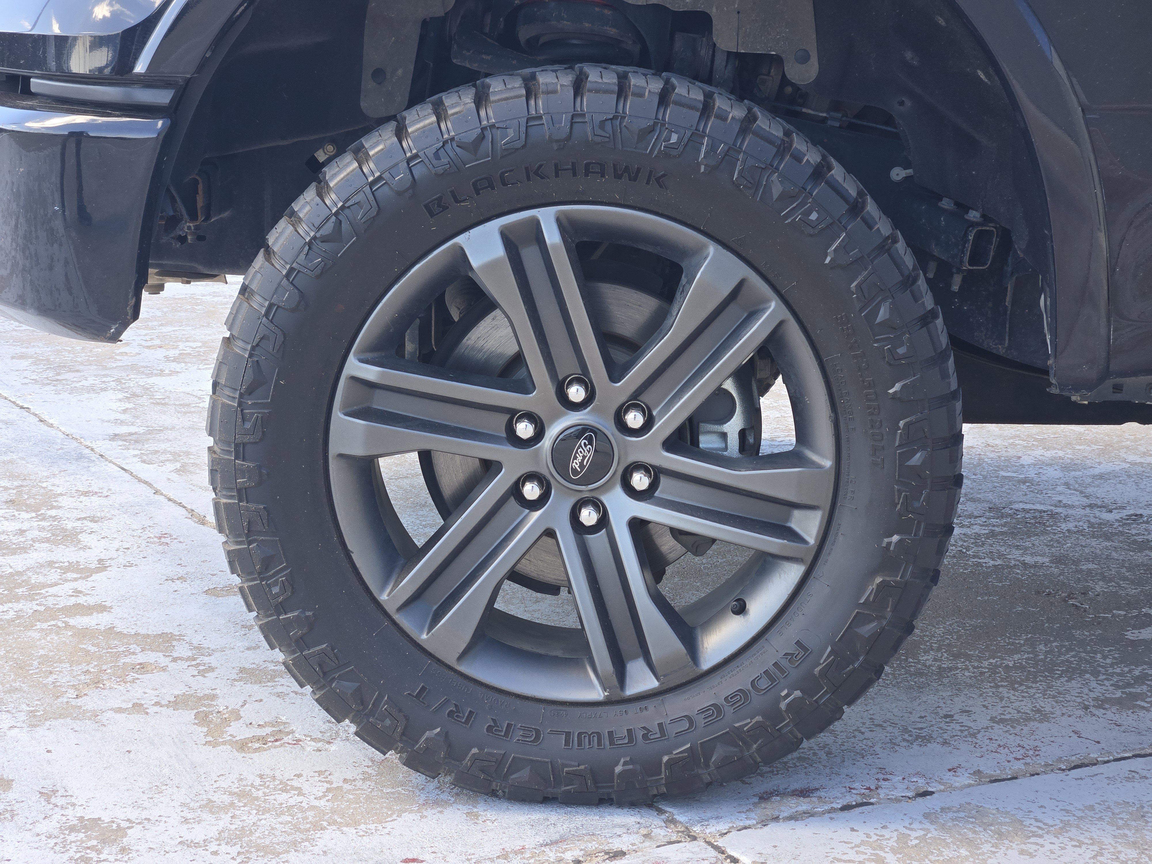 Used 2016 Ford F150 XLT w/ Equipment Group 301A Mid image 14