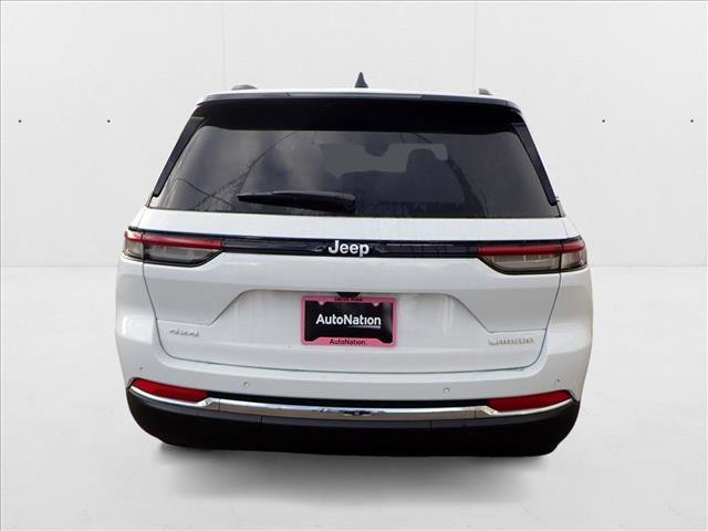 New 2025 Jeep Grand Cherokee Laredo w/ Luxury Tech Group I image 3