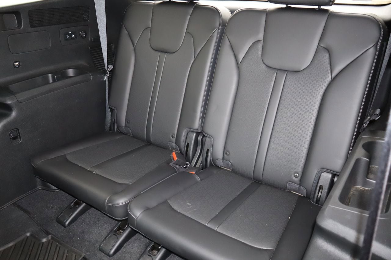 Used 2023 Kia Sorento SX FWD image 7
