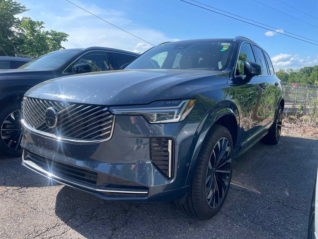 Certified 2026 Volvo XC90 B6 Plus AWD/4WD image 1