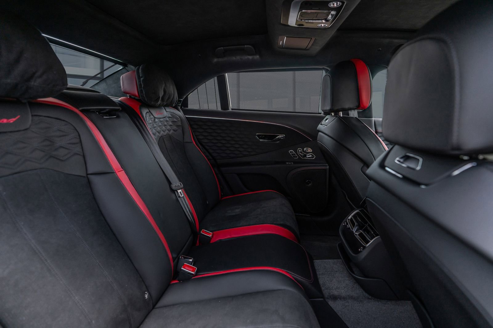 New 2025 Bentley Flying Spur Plug-In Hybrid image 62