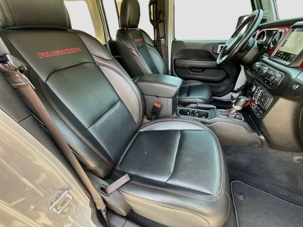 Used 2023 Jeep Wrangler Unlimited Rubicon w/ LED Lighting Group AWD/4WD image 31