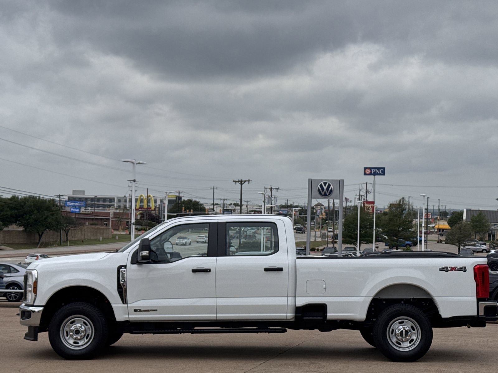 Used 2025 Ford F250 XL image 7