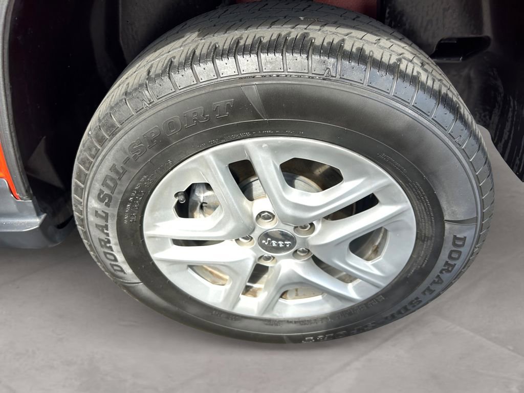 Used 2018 Jeep Compass Sport image 14