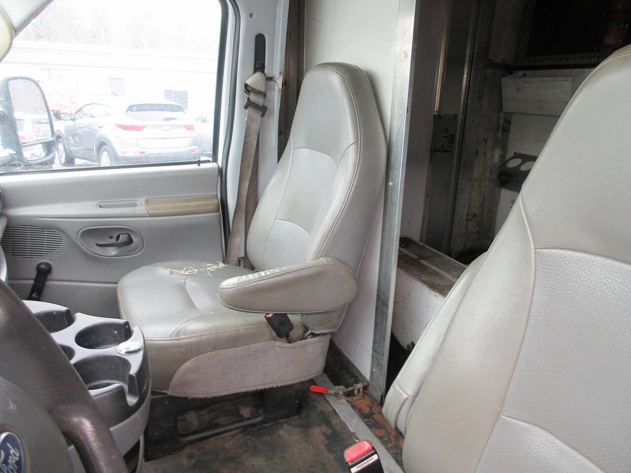 Used 2007 Ford E-450 and Econoline 450 RWD image 19