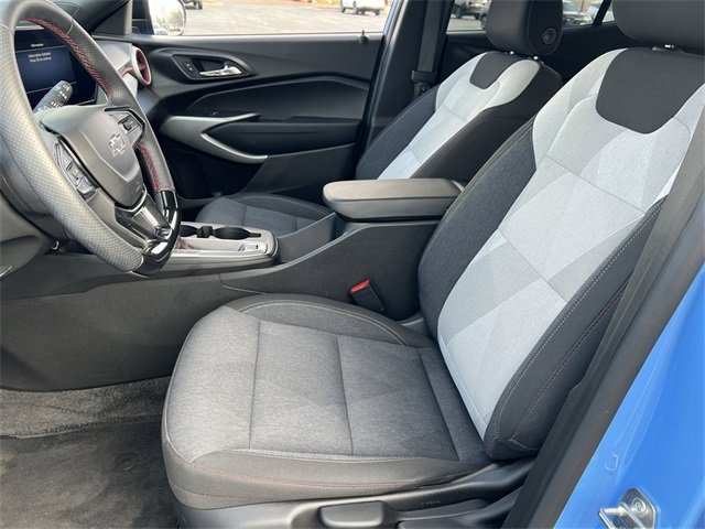 Used 2024 Chevrolet Trax RS w/ Driver Confidence Package image 13