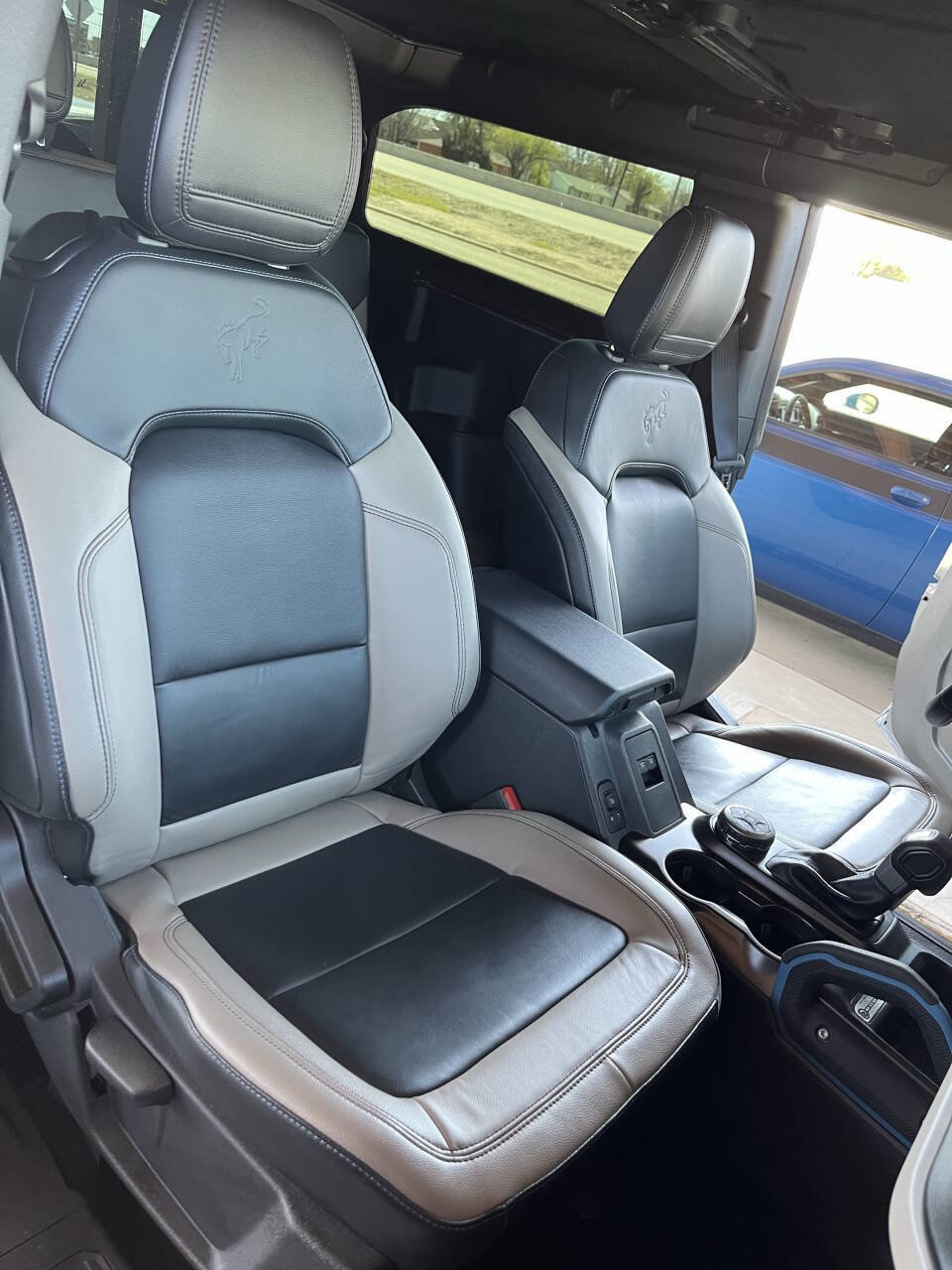 Used 2023 Ford Bronco Wildtrak image 12