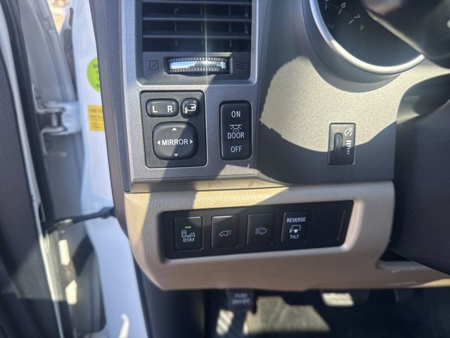 Used 2016 Toyota Sequoia Limited w/ Safety & Convenience Package image 26