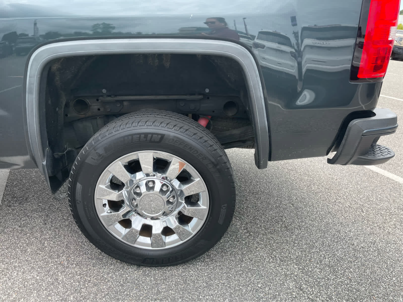 Used 2019 GMC Sierra 2500 Denali w/ Duramax Plus Package AWD/4WD image 8