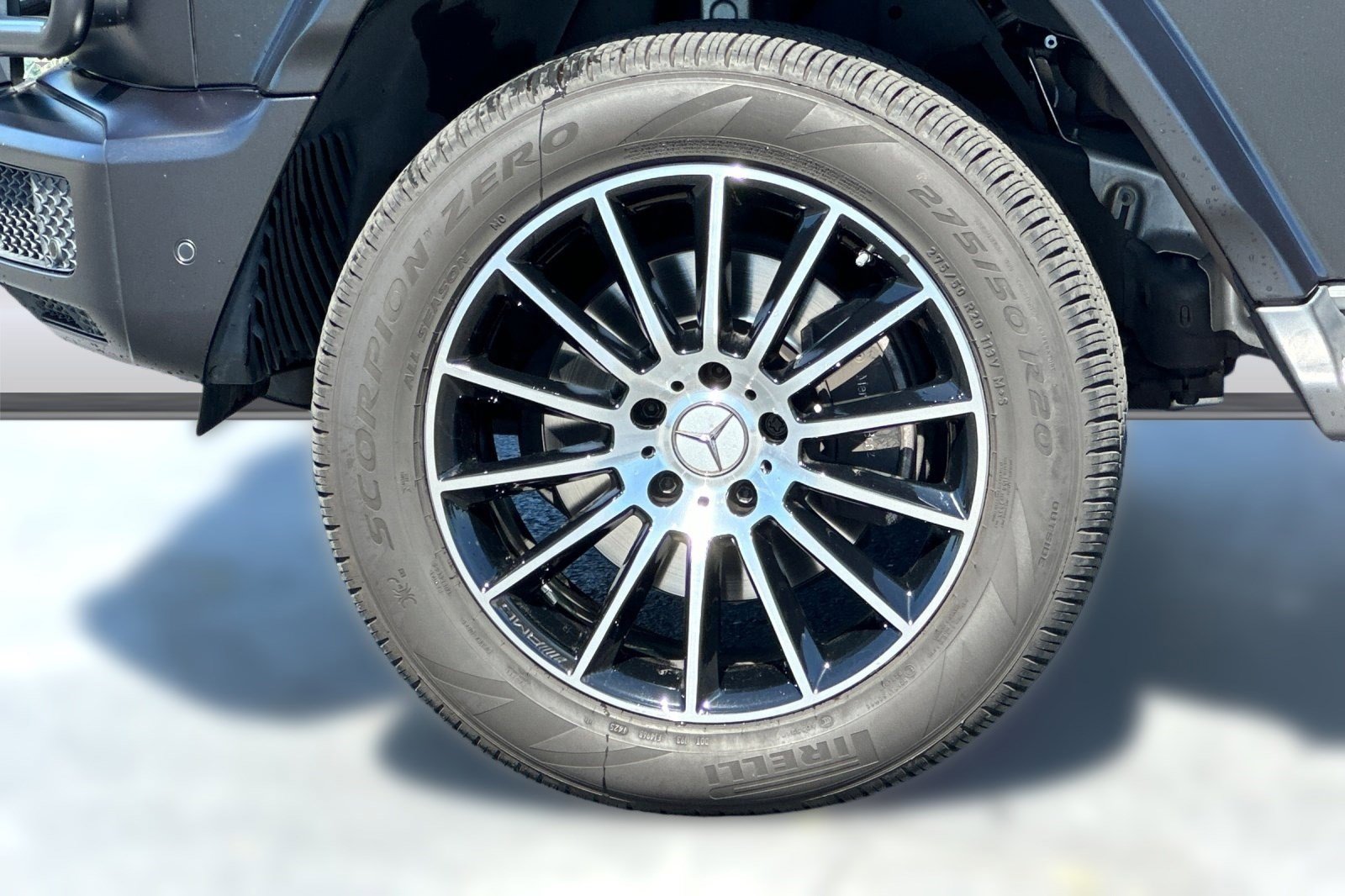 Used 2023 Mercedes-Benz G 550 image 11