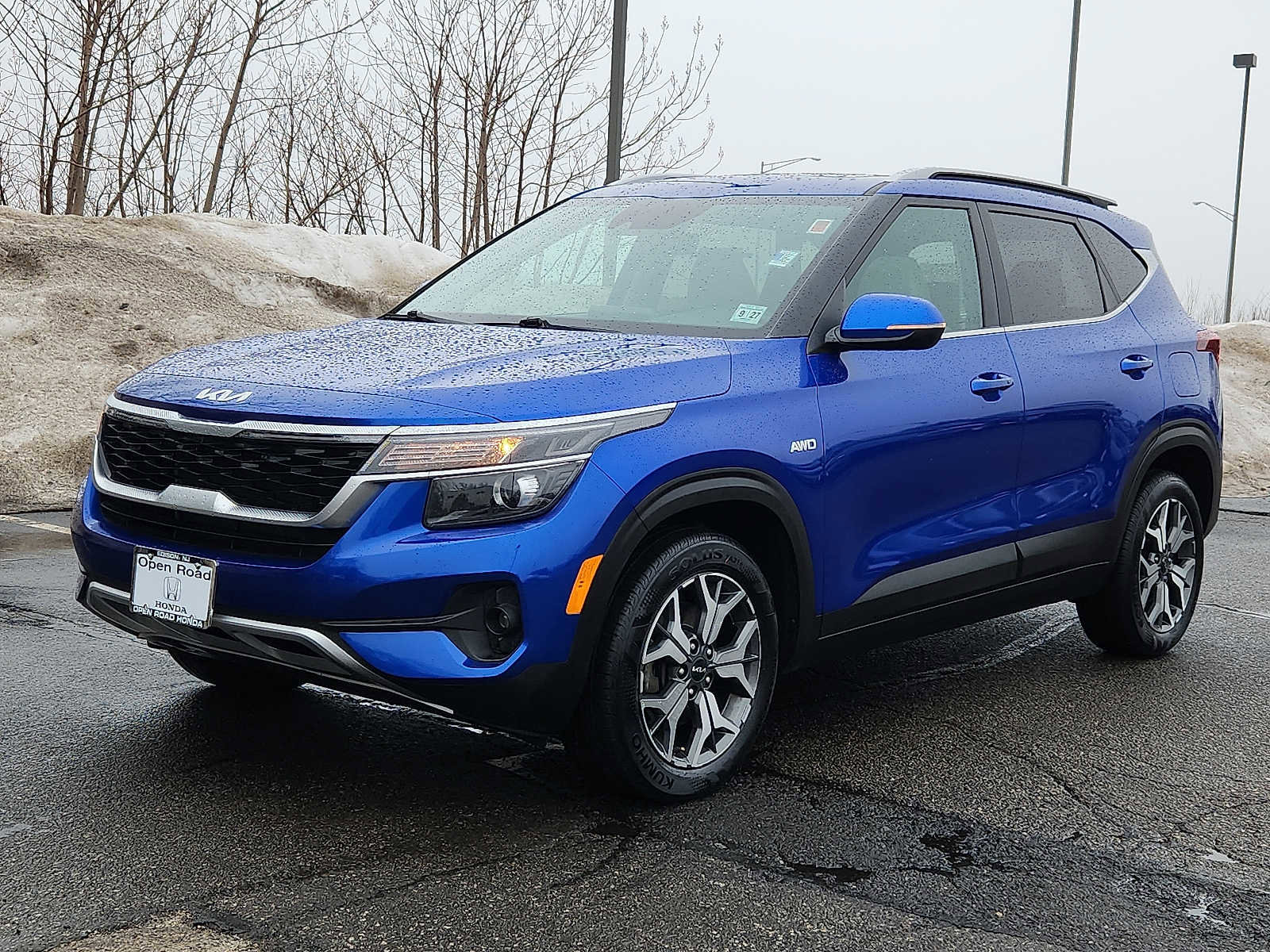 Used 2023 Kia Seltos EX AWD/4WD image 3