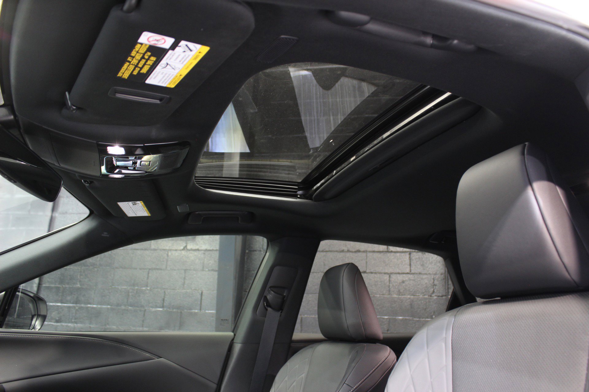 Used 2025 Lexus RX 350 F Sport w/ Convenience Package image 25