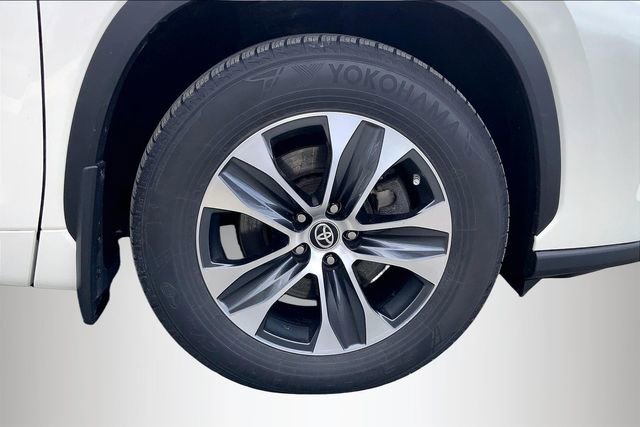 Used 2020 Toyota Highlander XLE image 8