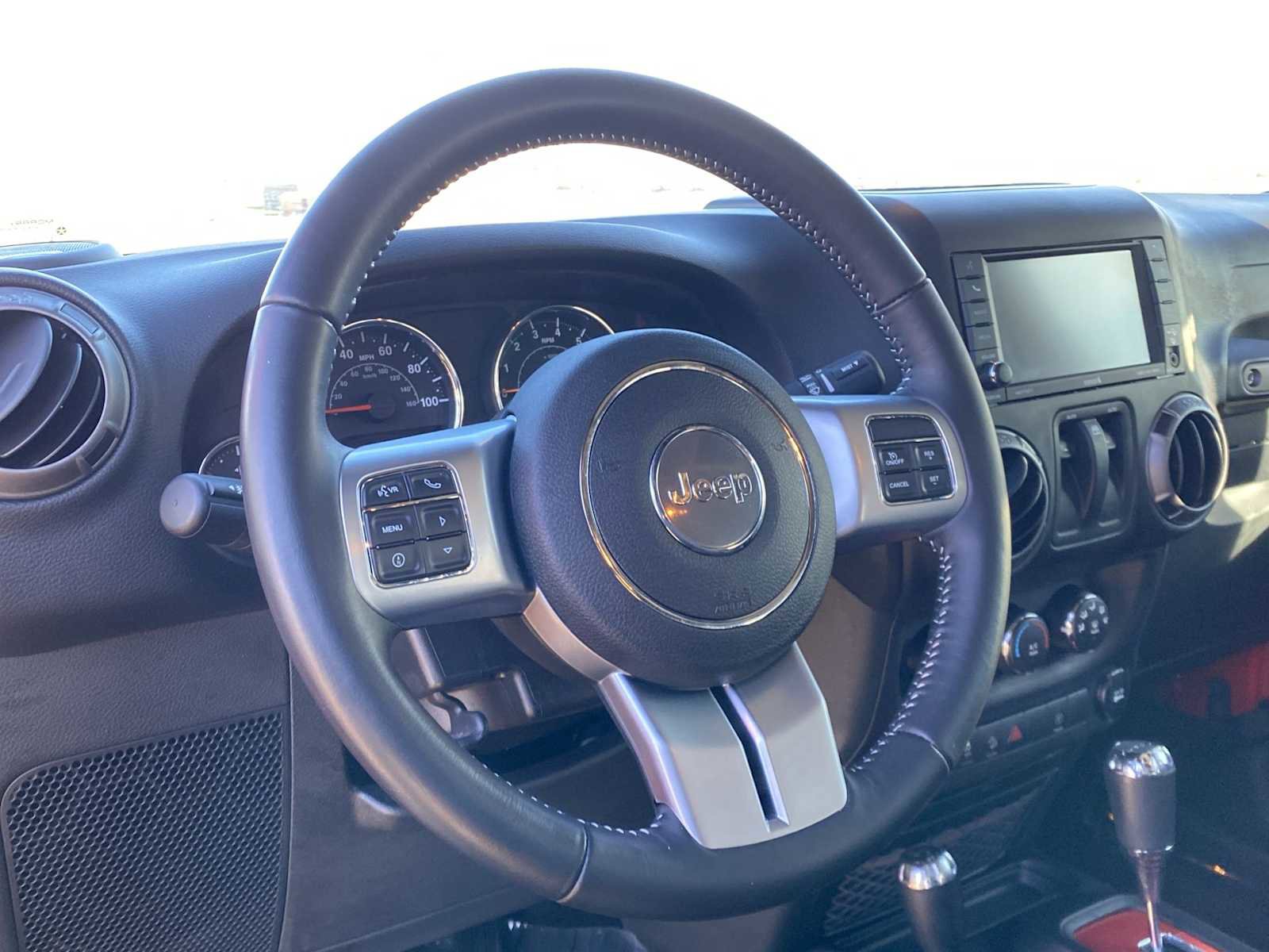 Used 2018 Jeep Wrangler Sport AWD/4WD image 28