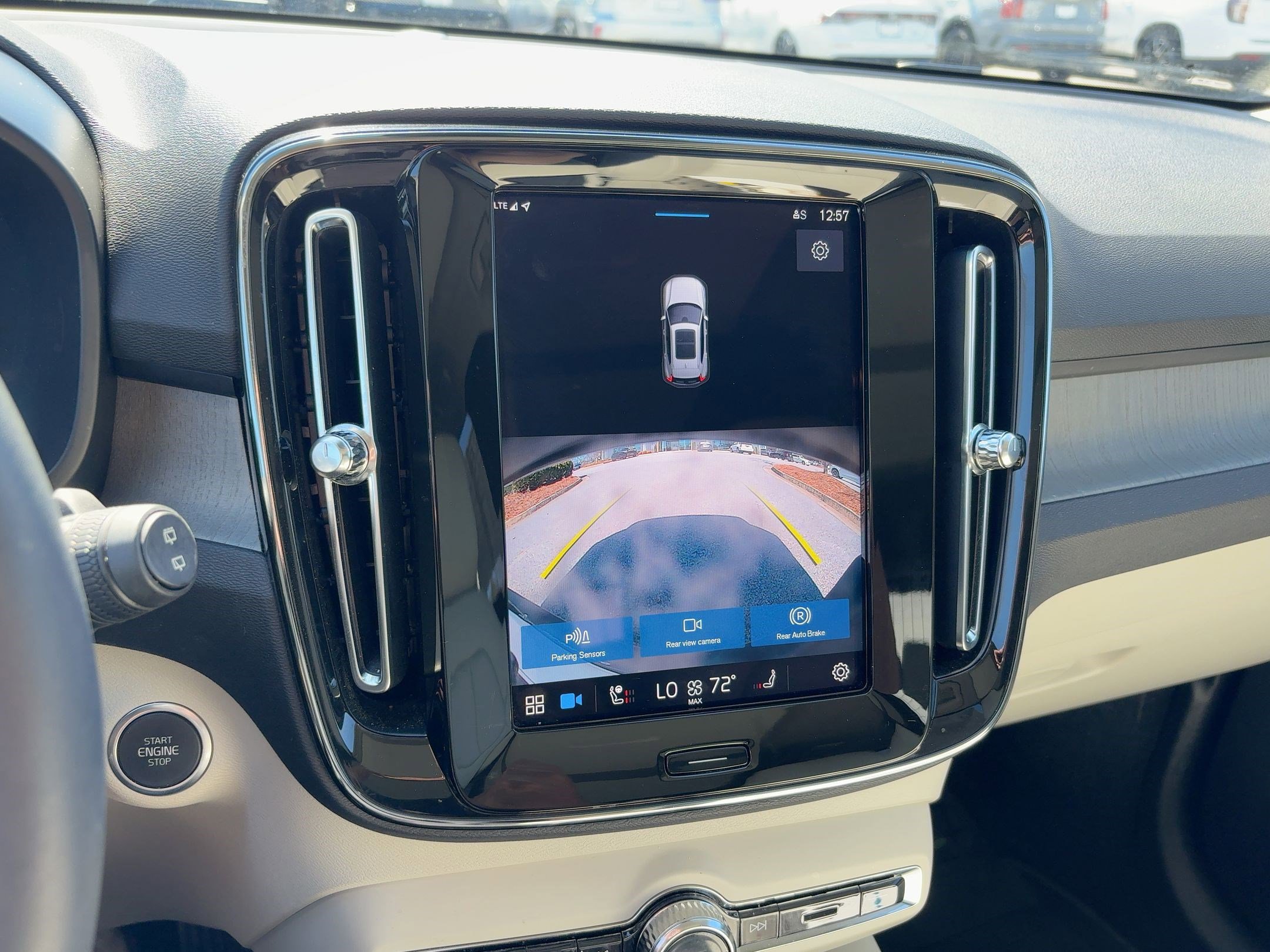 Used 2023 Volvo XC40 B5 Plus w/ Climate Package image 22