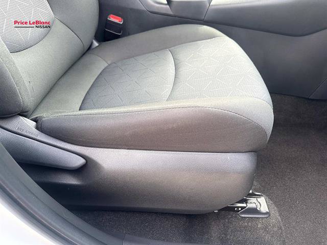 Used 2025 Toyota RAV4 XLE FWD image 11
